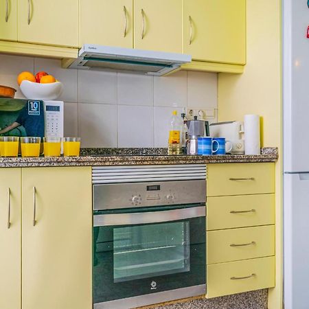 Lovely Apartment In Marbella With Kitchenette Bagian luar foto