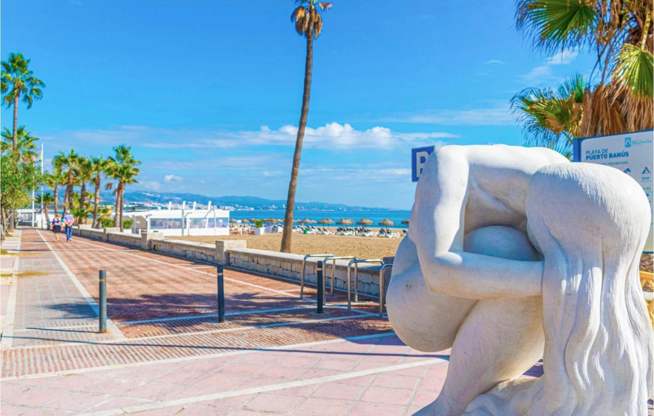 Lovely Apartment In Marbella With Kitchenette Bagian luar foto