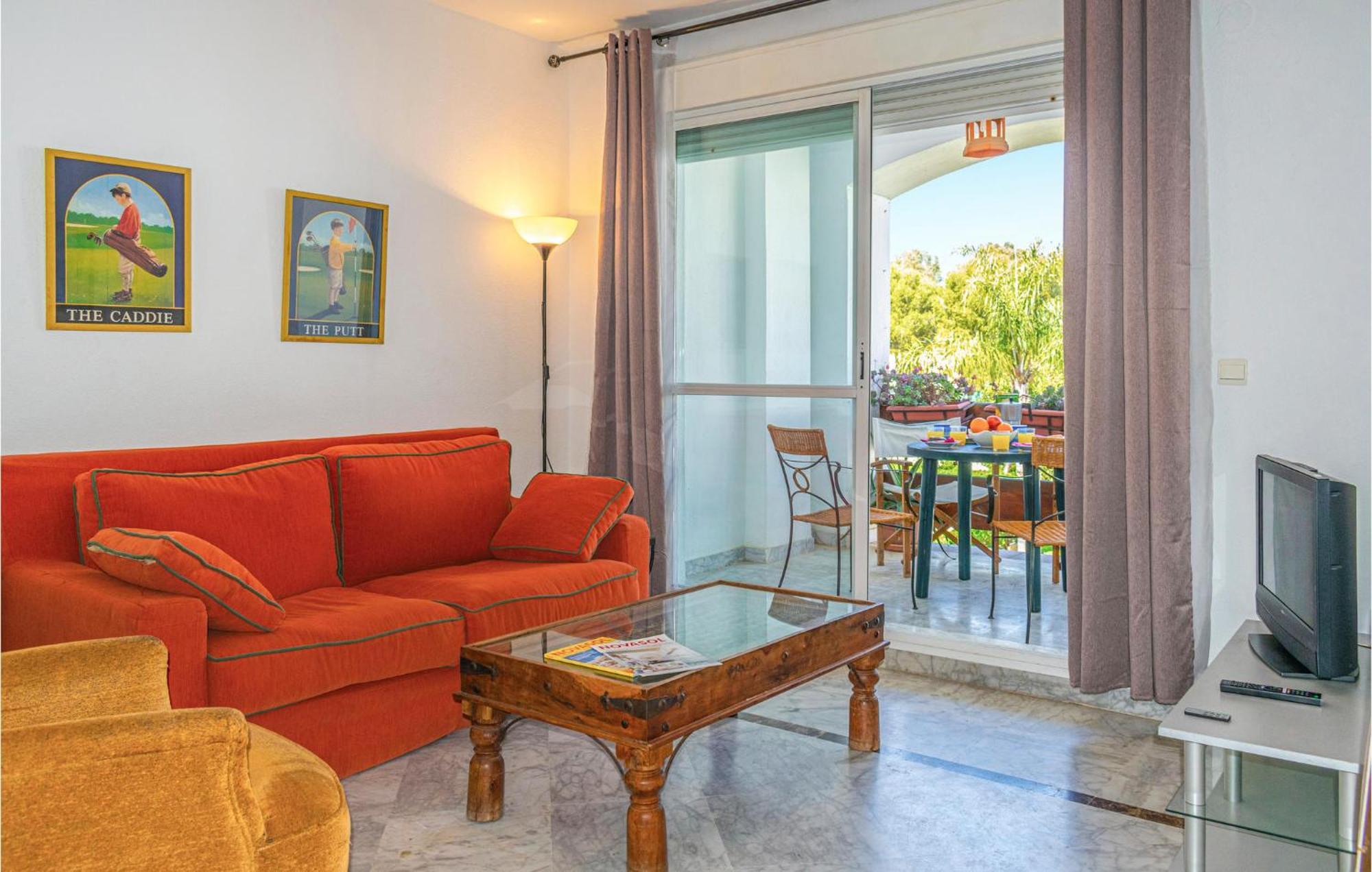 Lovely Apartment In Marbella With Kitchenette Bagian luar foto